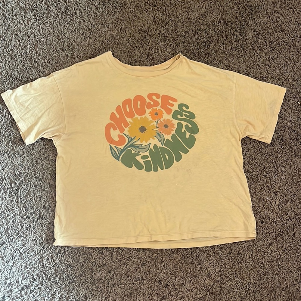 Women’s American eagle “choose kindness” T-shirt